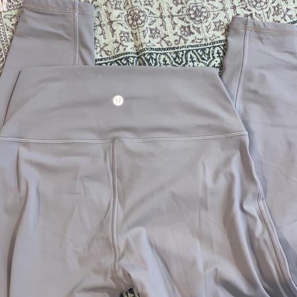 LULULEMON YOGA ALIGN HIGH-RISE LEGGINGS PATEL PINK SIZE 6 - Picture 1 of 7